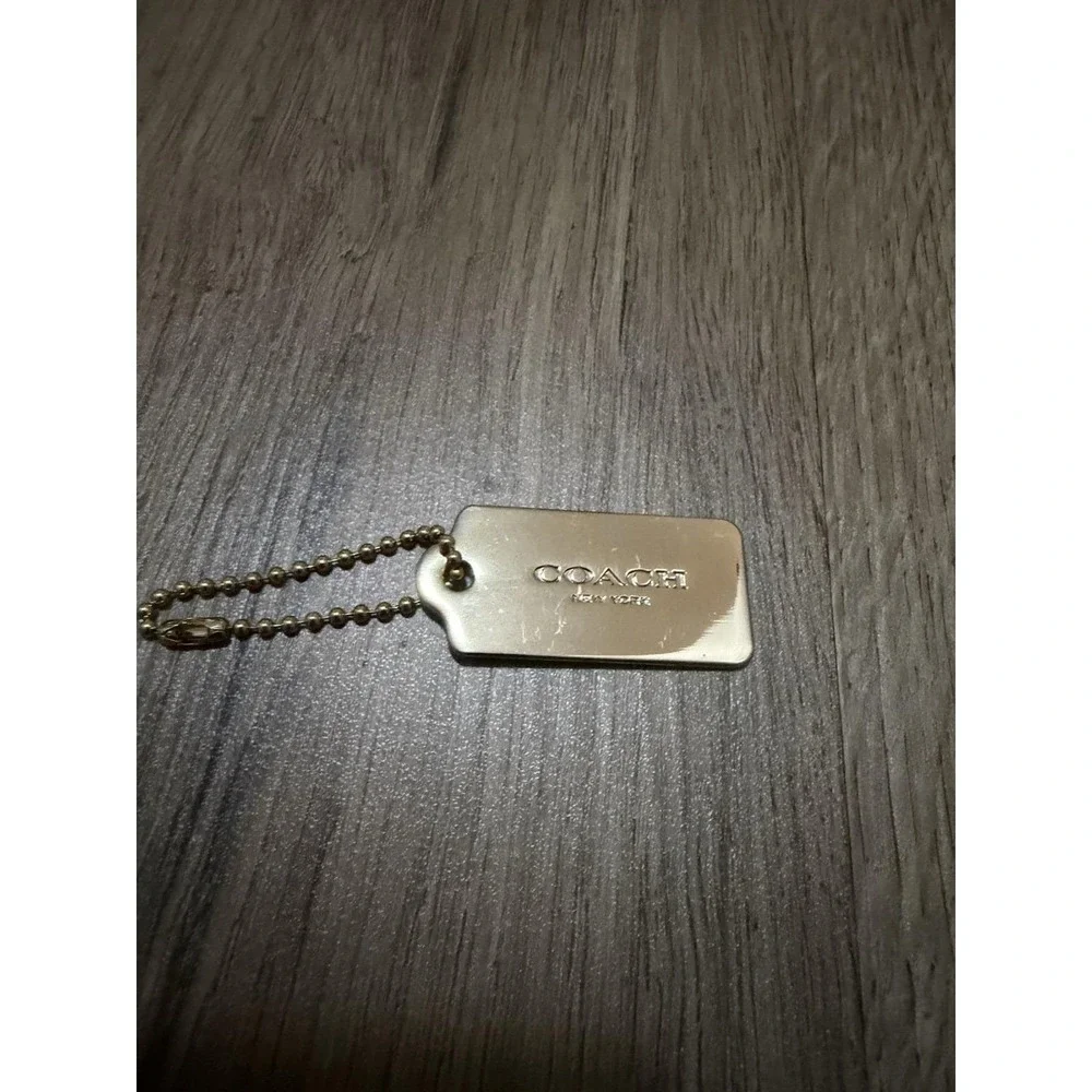 Coach Signature Hearts Key Ring Keychain - Gold